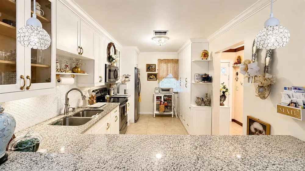 5780 W FERNLEY DRIVE W #101 West Palm Beach, FL 33415
