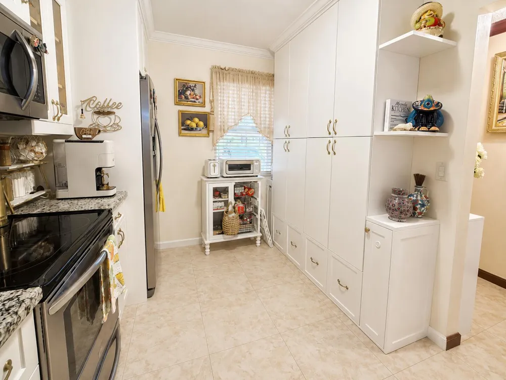 5780 W FERNLEY DRIVE W #101 West Palm Beach, FL 33415
