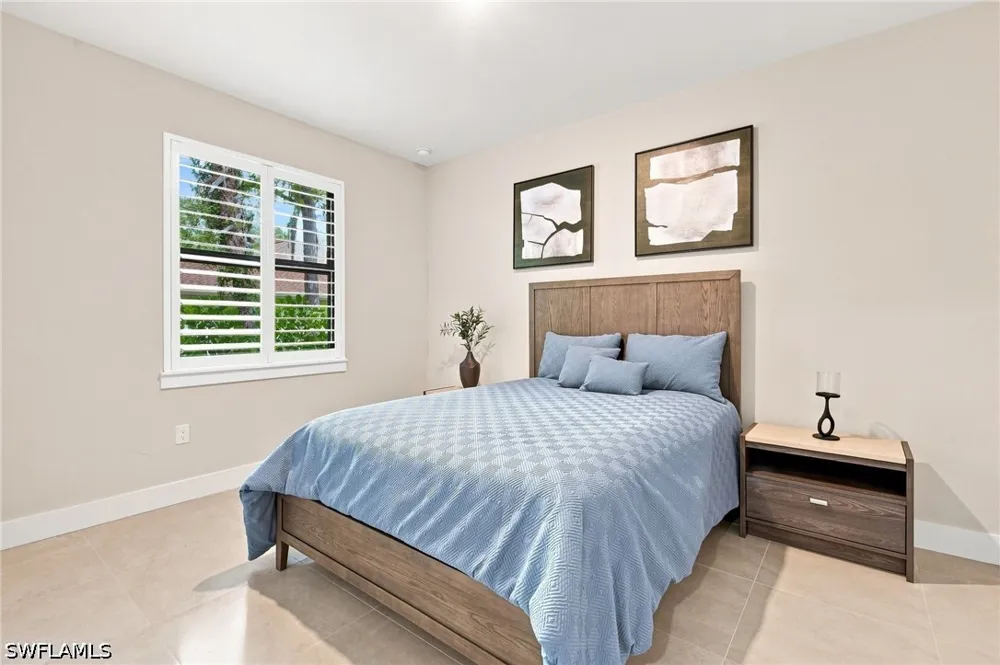 Hickory Wood Drive Naples, FL 34119