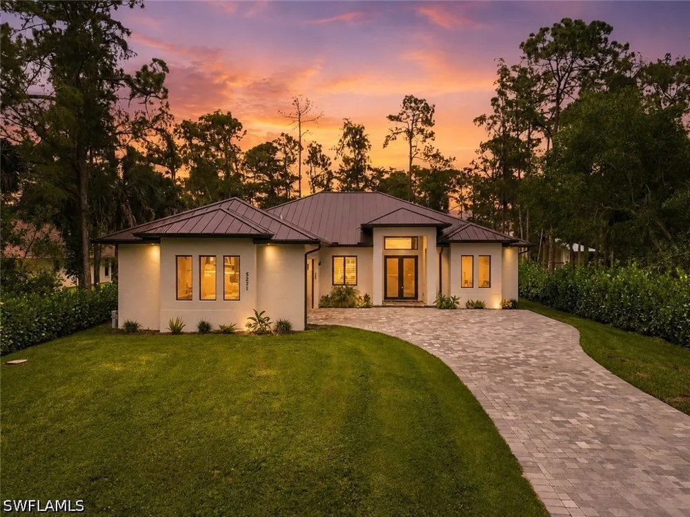 Hickory Wood Drive Naples, FL 34119