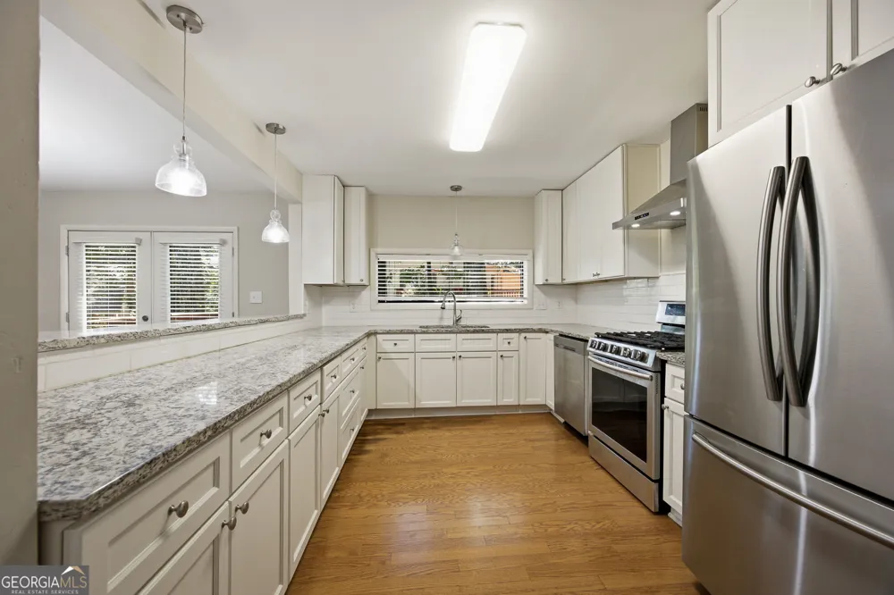 410 N Eagles Bluff Alpharetta, GA 30022
