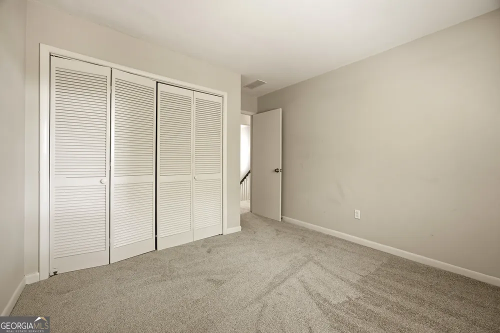410 N Eagles Bluff Alpharetta, GA 30022