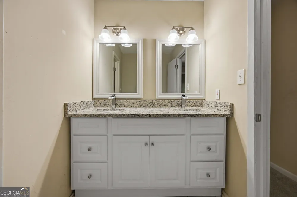 410 N Eagles Bluff Alpharetta, GA 30022
