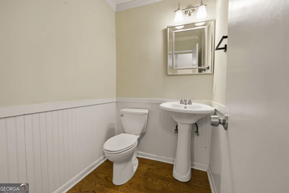410 N Eagles Bluff Alpharetta, GA 30022
