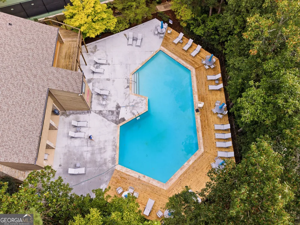 410 N Eagles Bluff Alpharetta, GA 30022