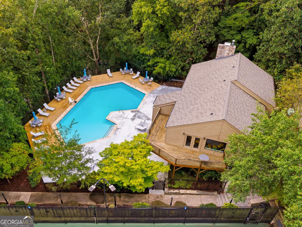 410 N Eagles Bluff Alpharetta, GA 30022