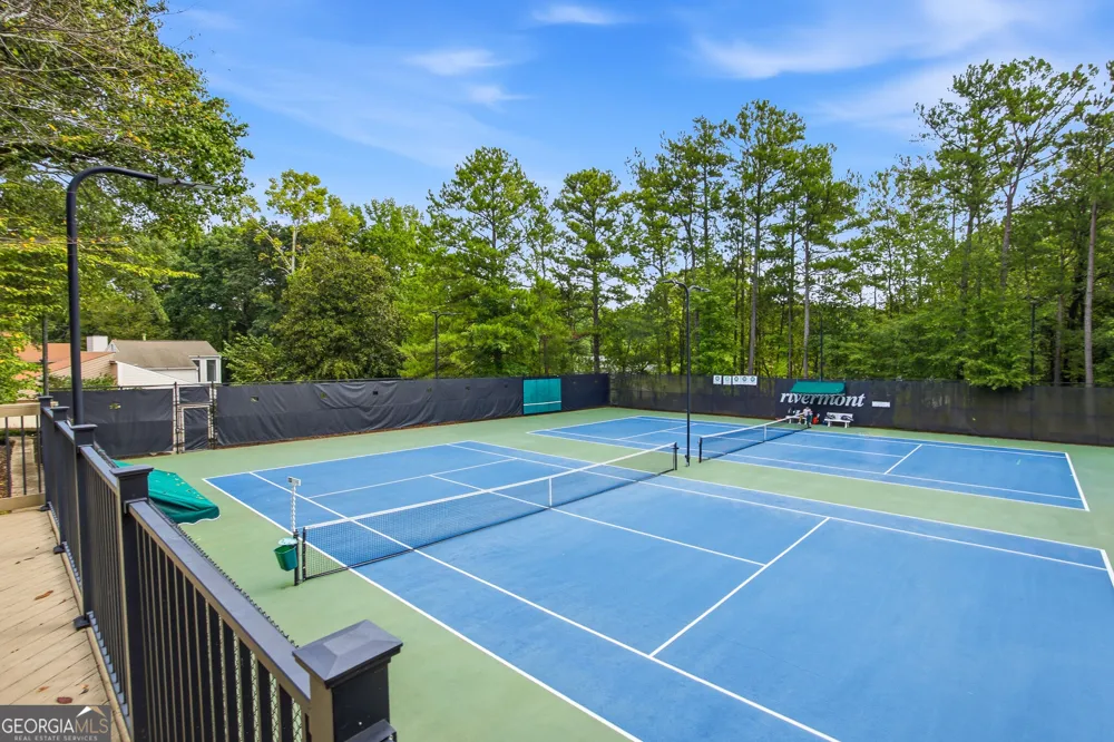 410 N Eagles Bluff Alpharetta, GA 30022