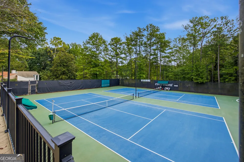 410 N Eagles Bluff Alpharetta, GA 30022