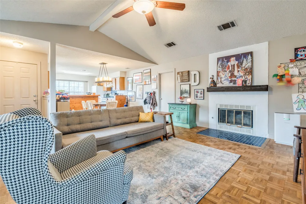 4400 Manzanillo Drive Austin, TX 78749