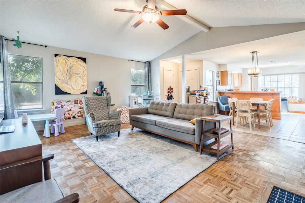 4400 Manzanillo Drive Austin, TX 78749