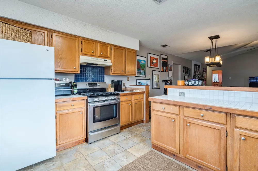 4400 Manzanillo Drive Austin, TX 78749