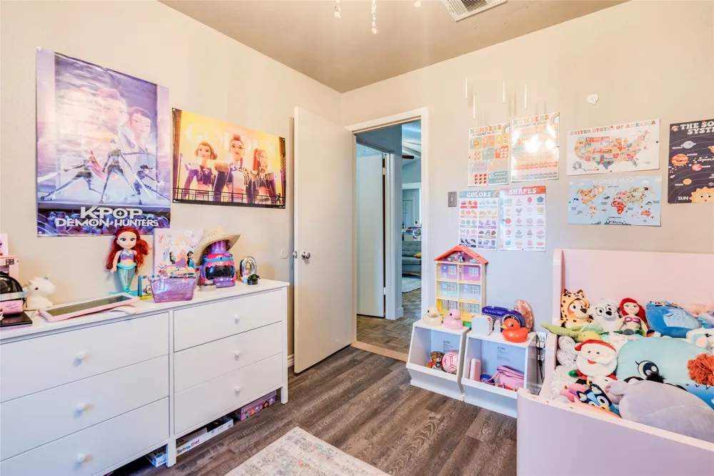 4400 Manzanillo Drive Austin, TX 78749