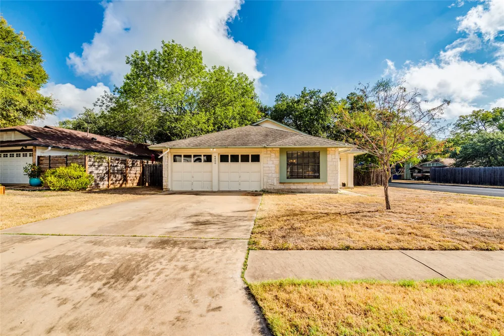 4400 Manzanillo Drive Austin, TX 78749