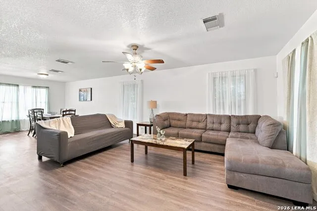 7622 Barking Creek San Antonio, TX 78254