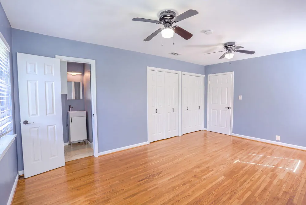 511 Guyer Street Sugar Land, TX 77498