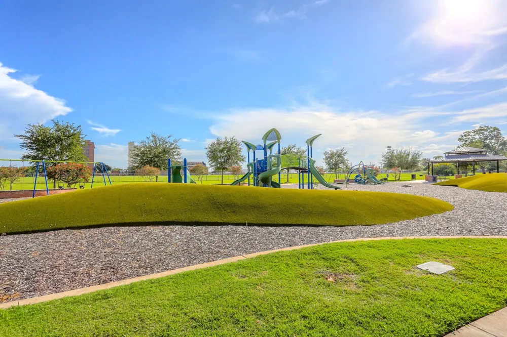 511 Guyer Street Sugar Land, TX 77498