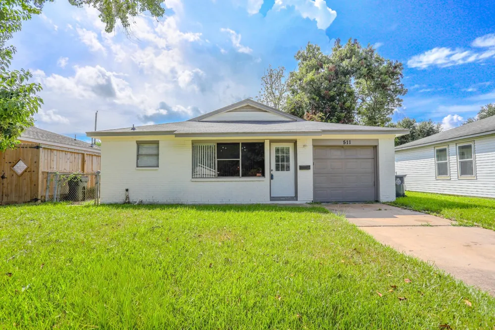 511 Guyer Street Sugar Land, TX 77498
