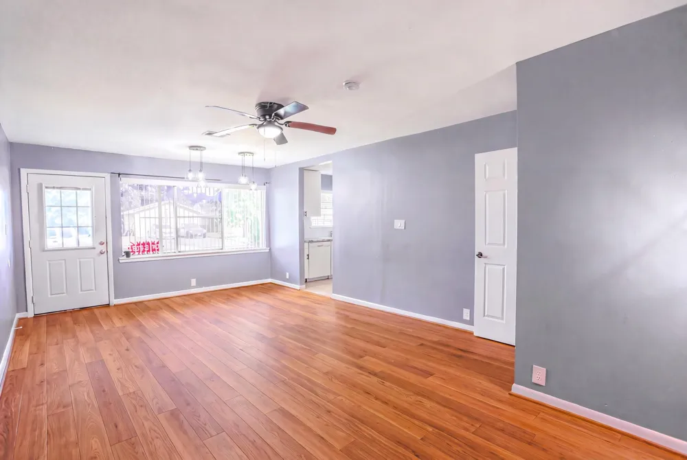 511 Guyer Street Sugar Land, TX 77498