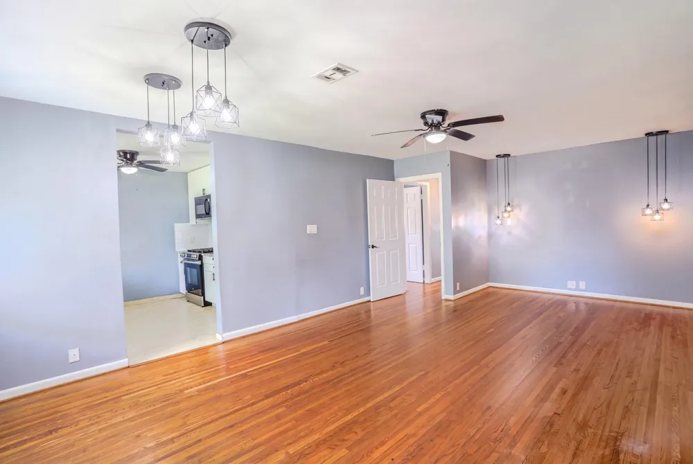 511 Guyer Street Sugar Land, TX 77498