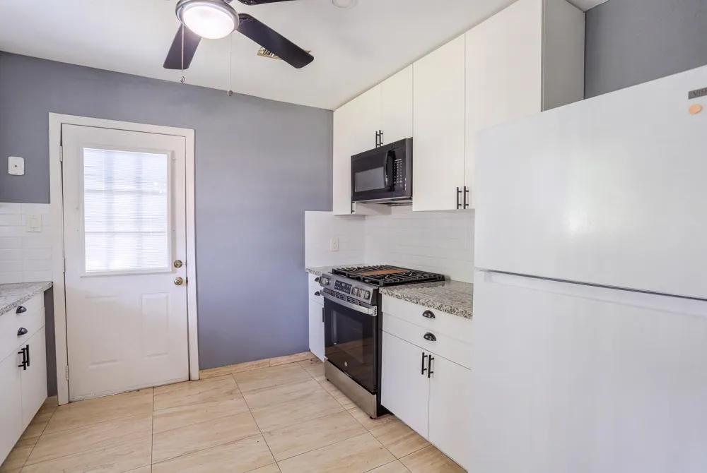 511 Guyer Street Sugar Land, TX 77498
