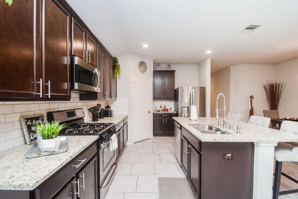 342 Glencarry Trail Rosharon, TX 77583