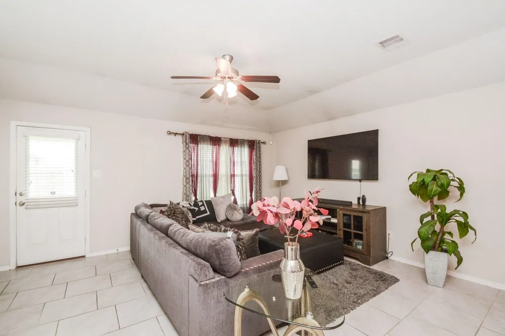 342 Glencarry Trail Rosharon, TX 77583
