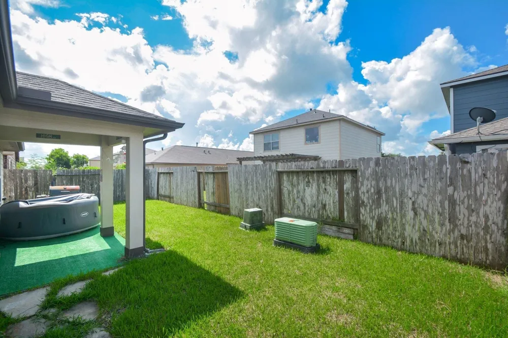 342 Glencarry Trail Rosharon, TX 77583