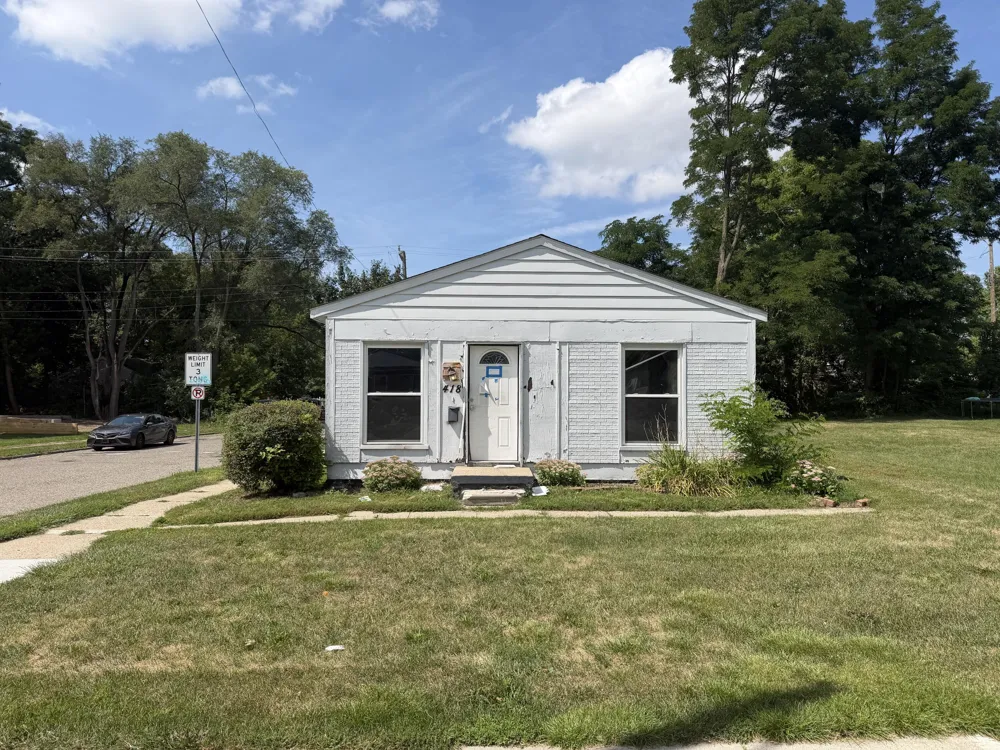 418 Franklin Road Pontiac, MI 48341
