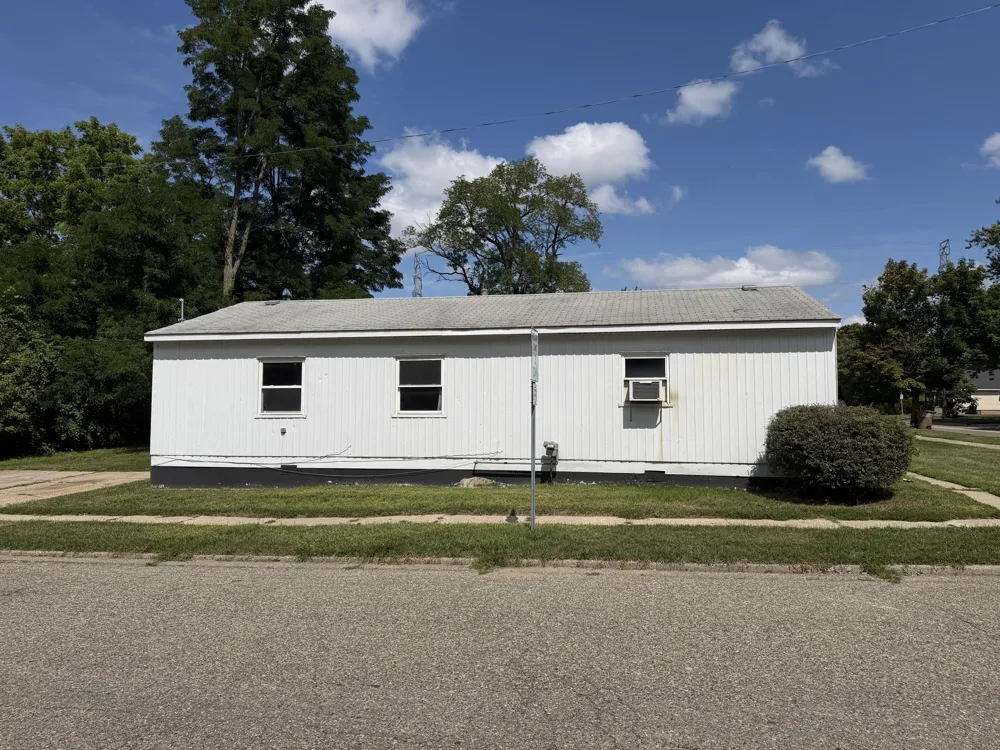 418 Franklin Road Pontiac, MI 48341