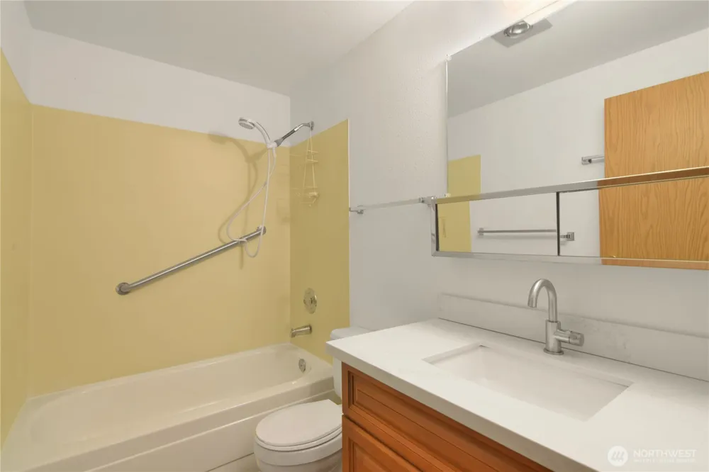 700 160th Street #A314 Shoreline, WA 98133