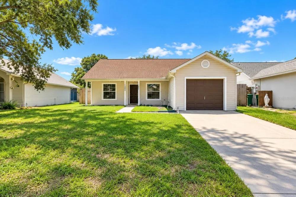 2657 WINCHESTER CIRCLE Eustis, FL 32726