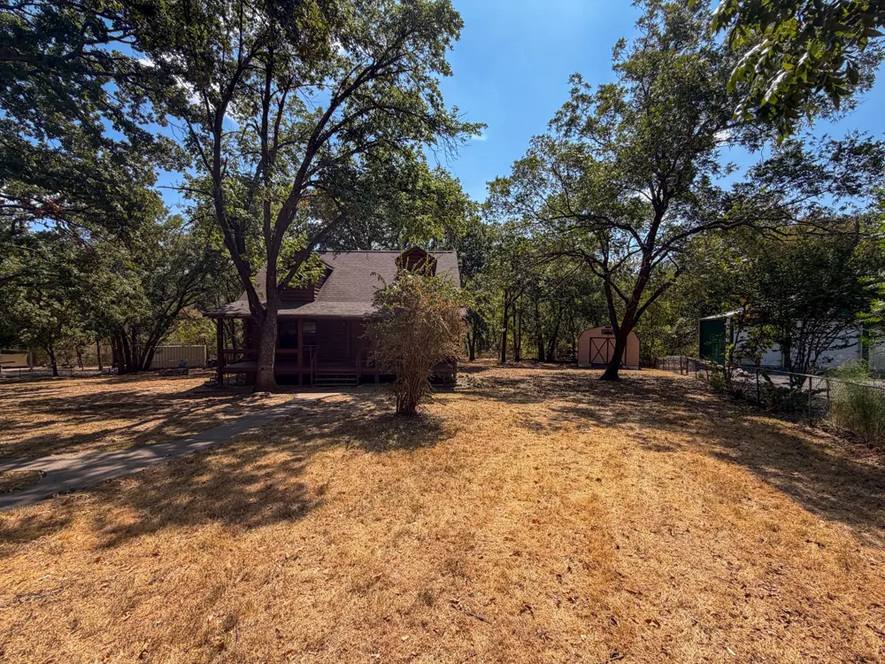 111 Rocky Road Pottsboro, TX 75076