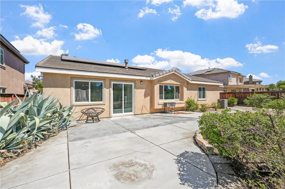 389 Suncup Hemet, CA 92543
