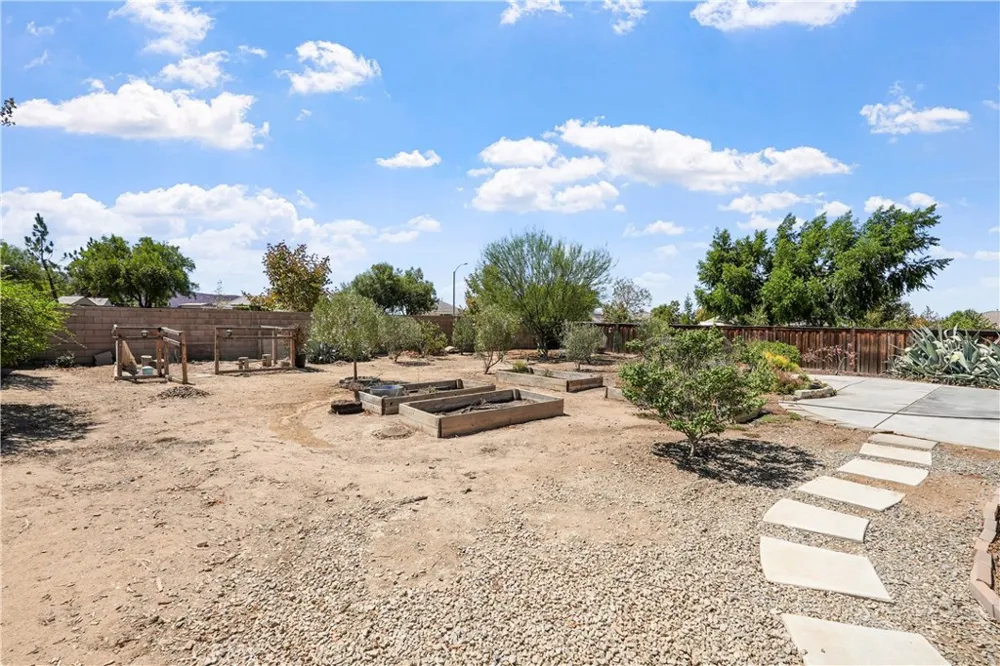 389 Suncup Hemet, CA 92543