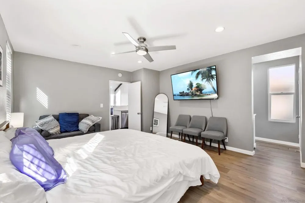 737 Whiting Court San Diego, CA 92109