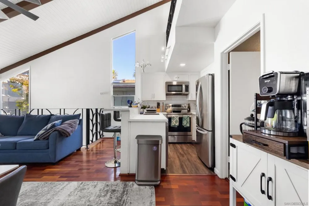 737 Whiting Court San Diego, CA 92109