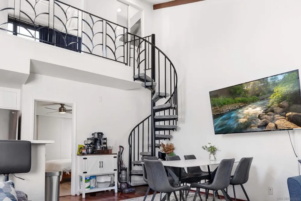 737 Whiting Court San Diego, CA 92109