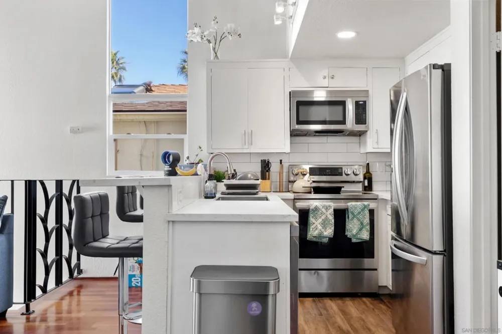 737 Whiting Court San Diego, CA 92109