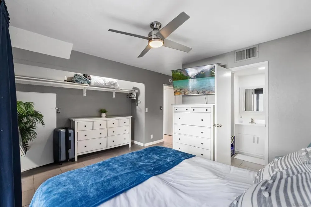 737 Whiting Court San Diego, CA 92109