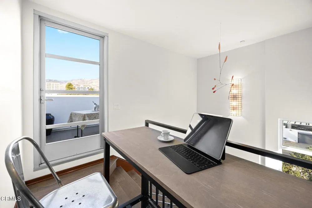 257 S Hudson Avenue #301 Pasadena, CA 91101