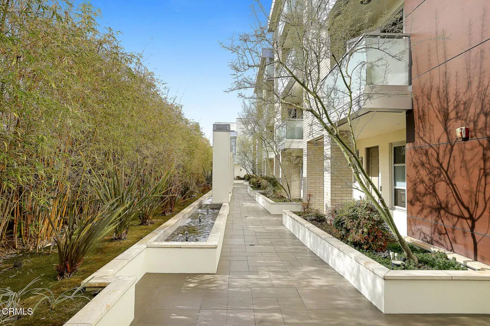 257 S Hudson Avenue #301 Pasadena, CA 91101