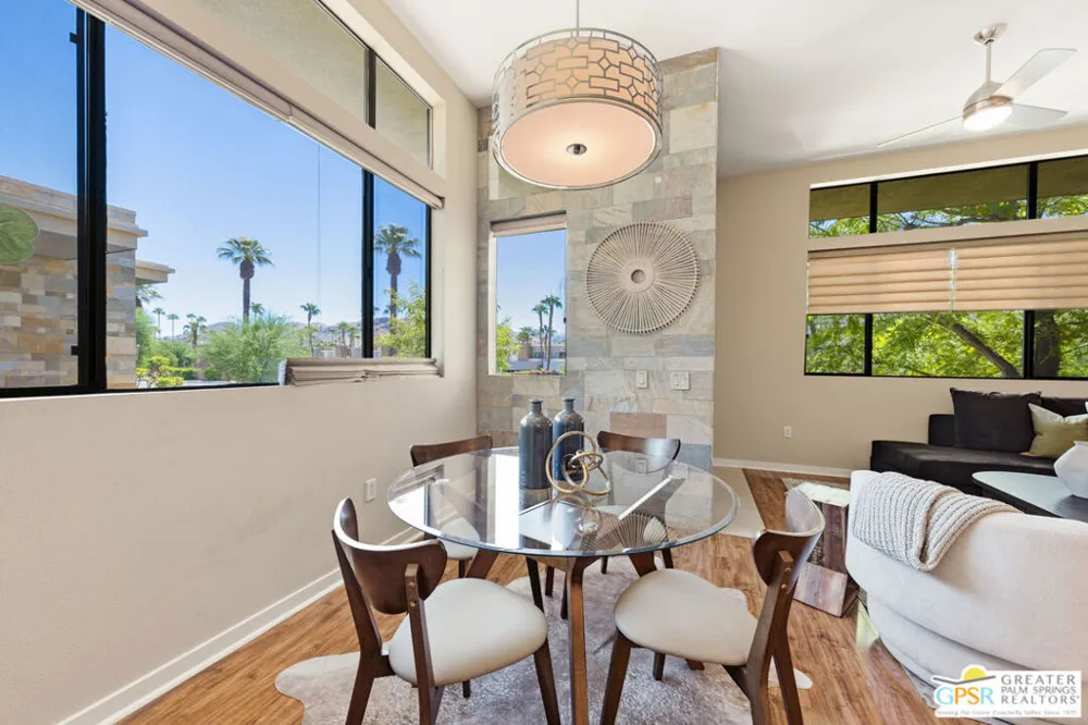 870 E Palm Canyon Drive #202 Palm Springs, CA 92264