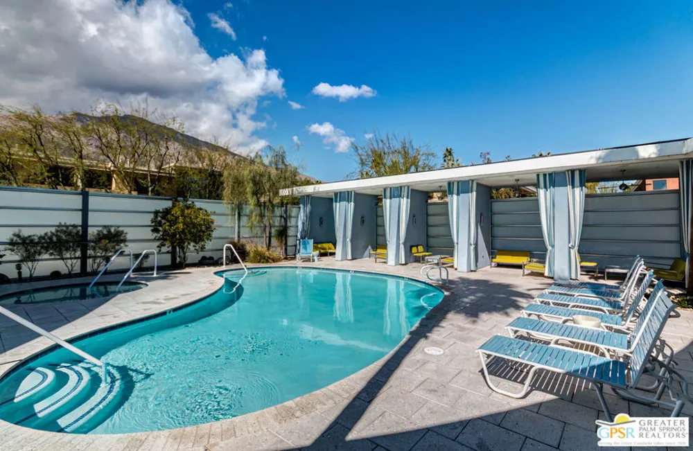 870 E Palm Canyon Drive #202 Palm Springs, CA 92264
