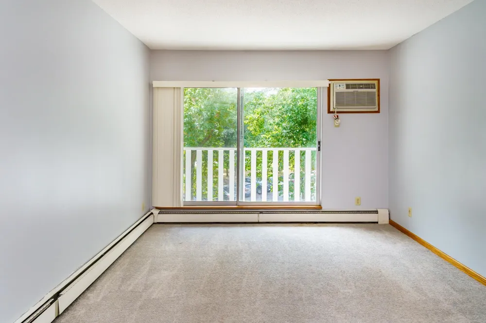 1601 Innsbruck Drive #373NE Fridley, MN 55432