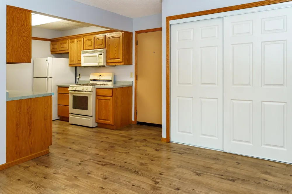1601 Innsbruck Drive #373NE Fridley, MN 55432