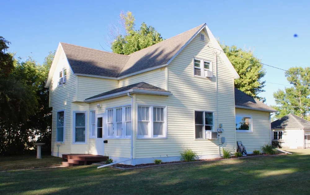 105 Hamilton Avenue NE Red Lake Falls, MN 56750