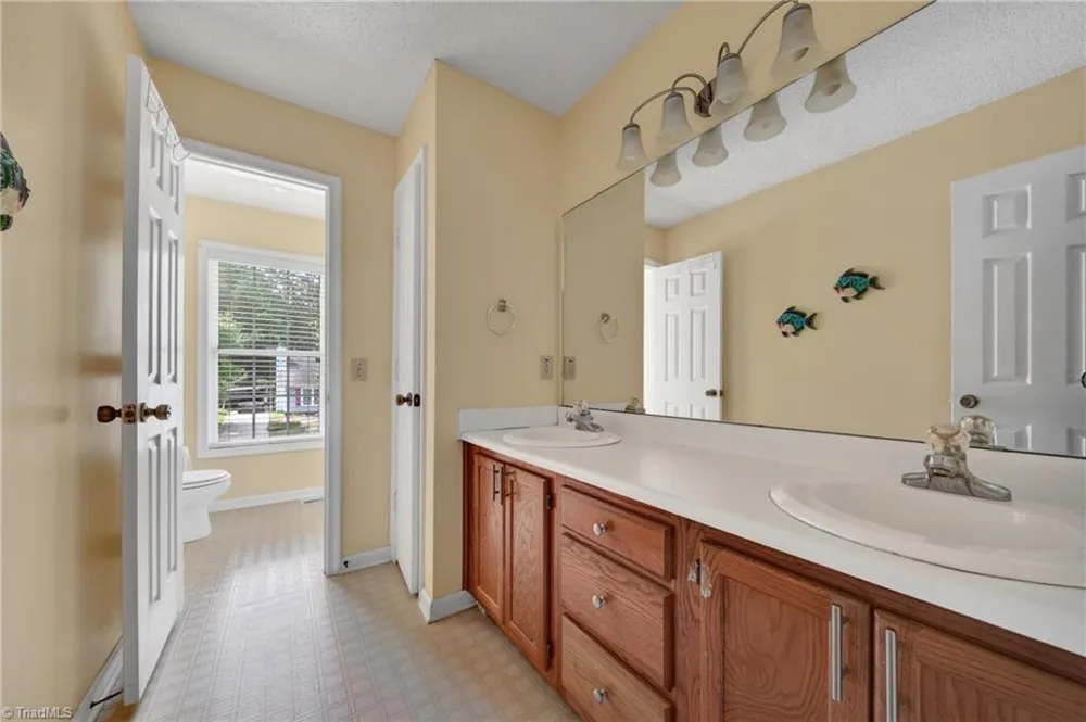 1817 Kildare Woods Drive Greensboro, NC 27407