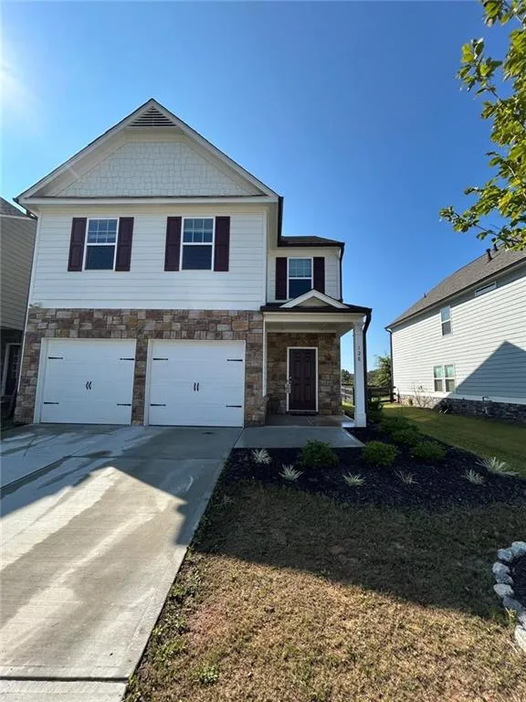 128 Briarwood Drive E Dawsonville, GA 30534