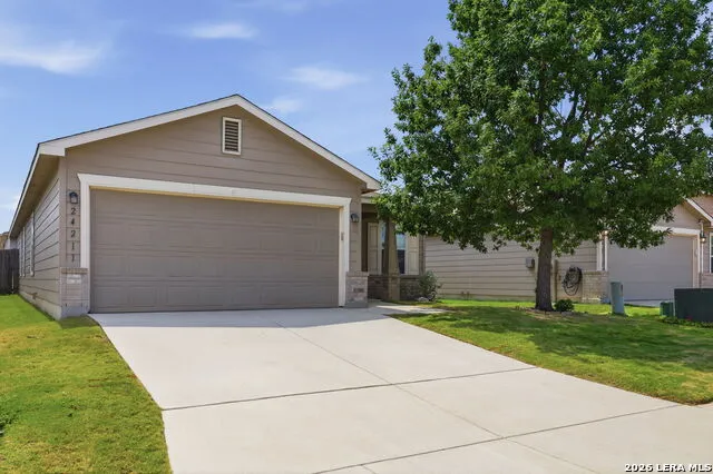 24211 Invitation Oak San Antonio, TX 78261