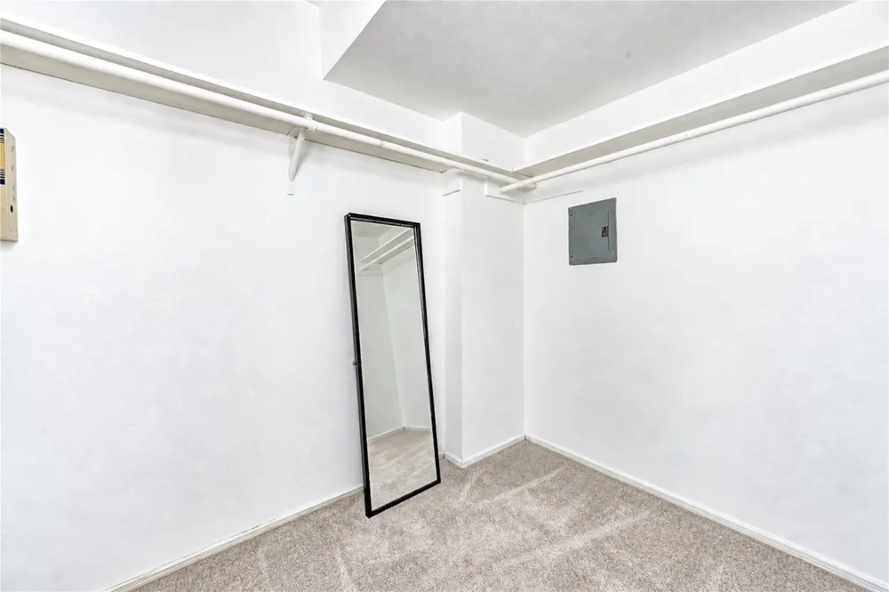 9707 Richmond Avenue #14 Houston, TX 77042